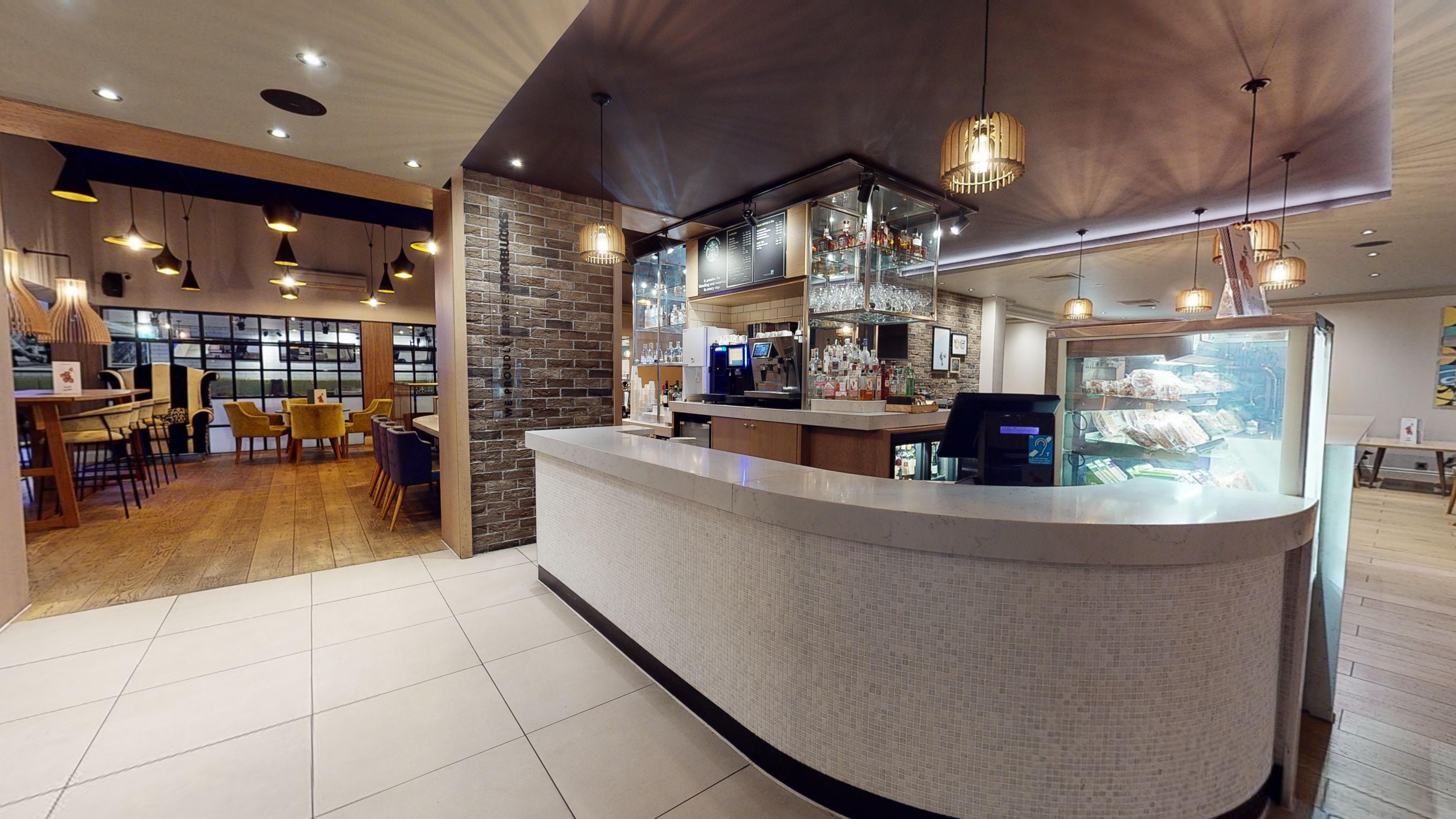 Holiday Inn Brentwood By Ihg Exterior photo